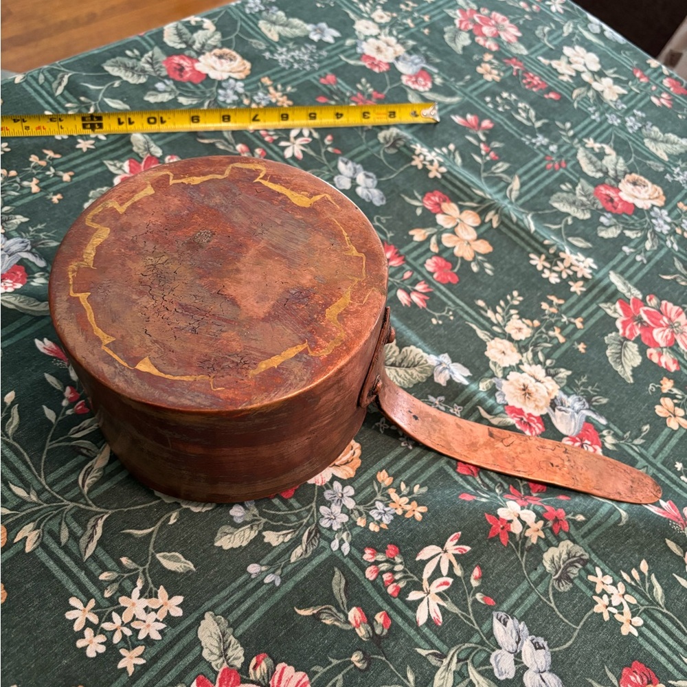 Antique, Vintage Copper Pot - Picture 4 of 6